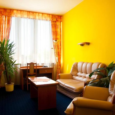 Hotel Slunce Havlíčkŭv Brod Eksteriør billede