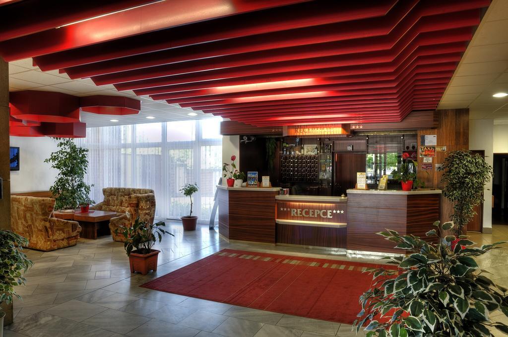 Hotel Slunce Havlíčkŭv Brod Eksteriør billede