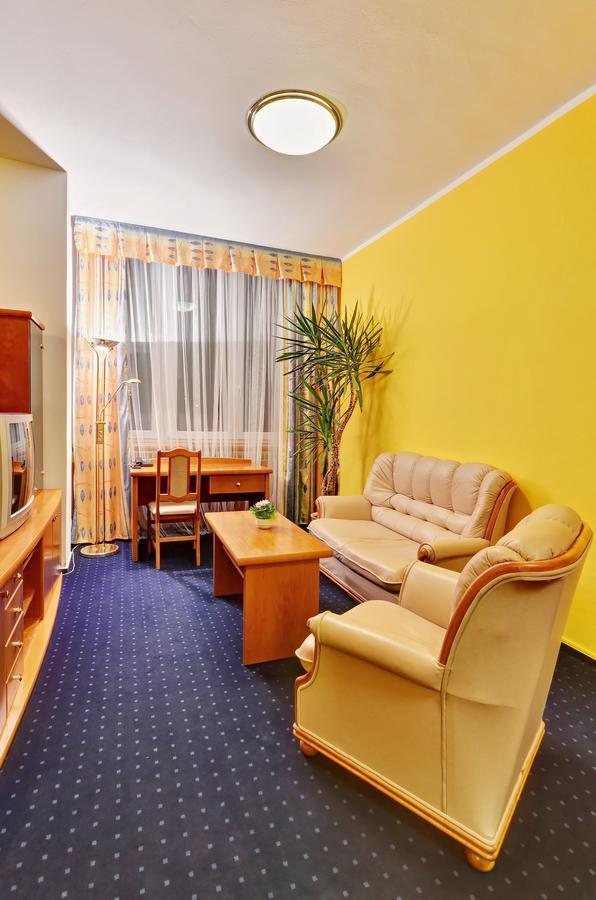Hotel Slunce Havlíčkŭv Brod Eksteriør billede