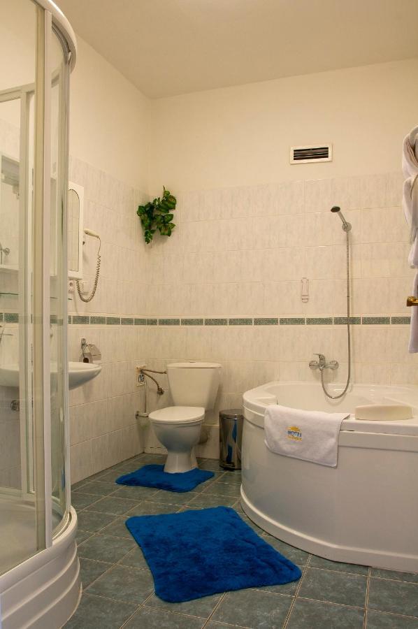 Hotel Slunce Havlíčkŭv Brod Eksteriør billede